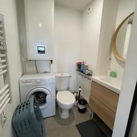 Apartment Centre *